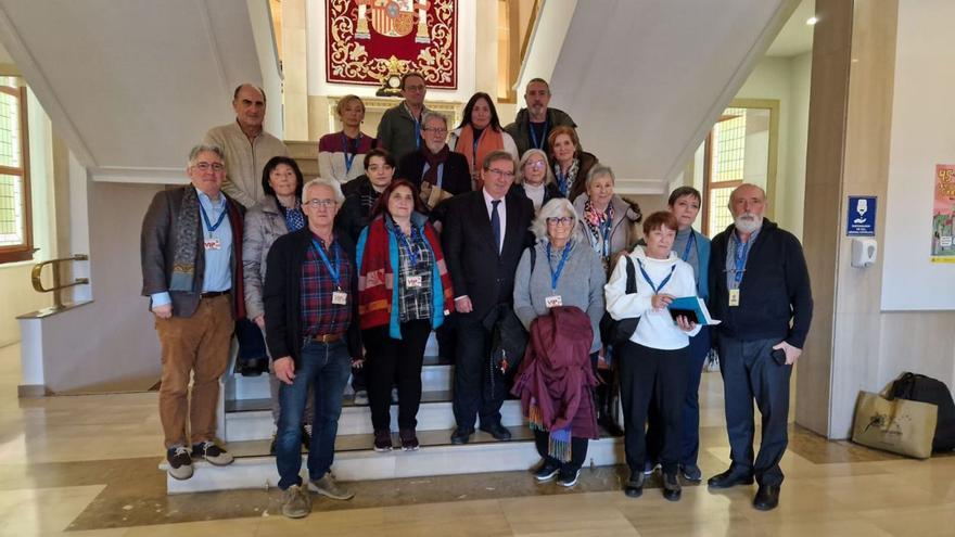 La delegación de memorialistas contó con aragoneses interesados por el avance de las obras en Cuelgamuros.