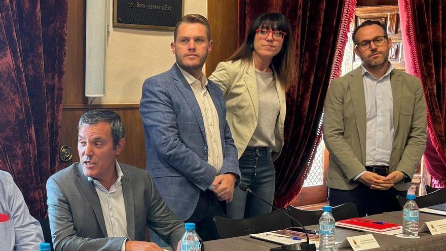 El PSOE envió a cuatro de sus concejales a la reunión de la Mesa del Agua de Elche
