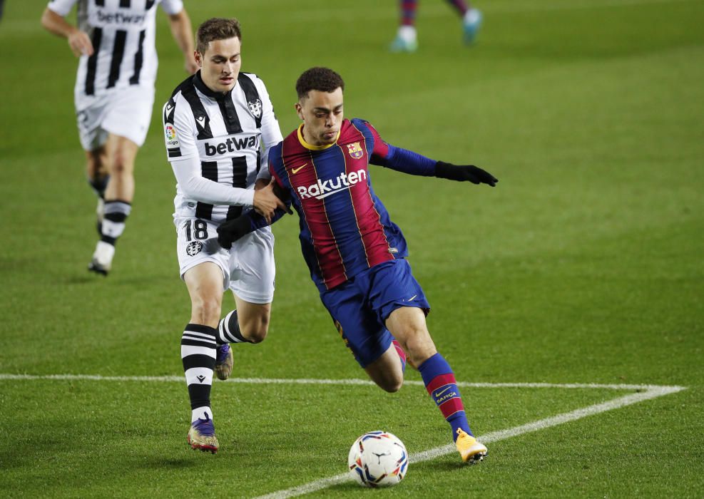 SOCCER-SPAIN-FCB-LVT/REPORT