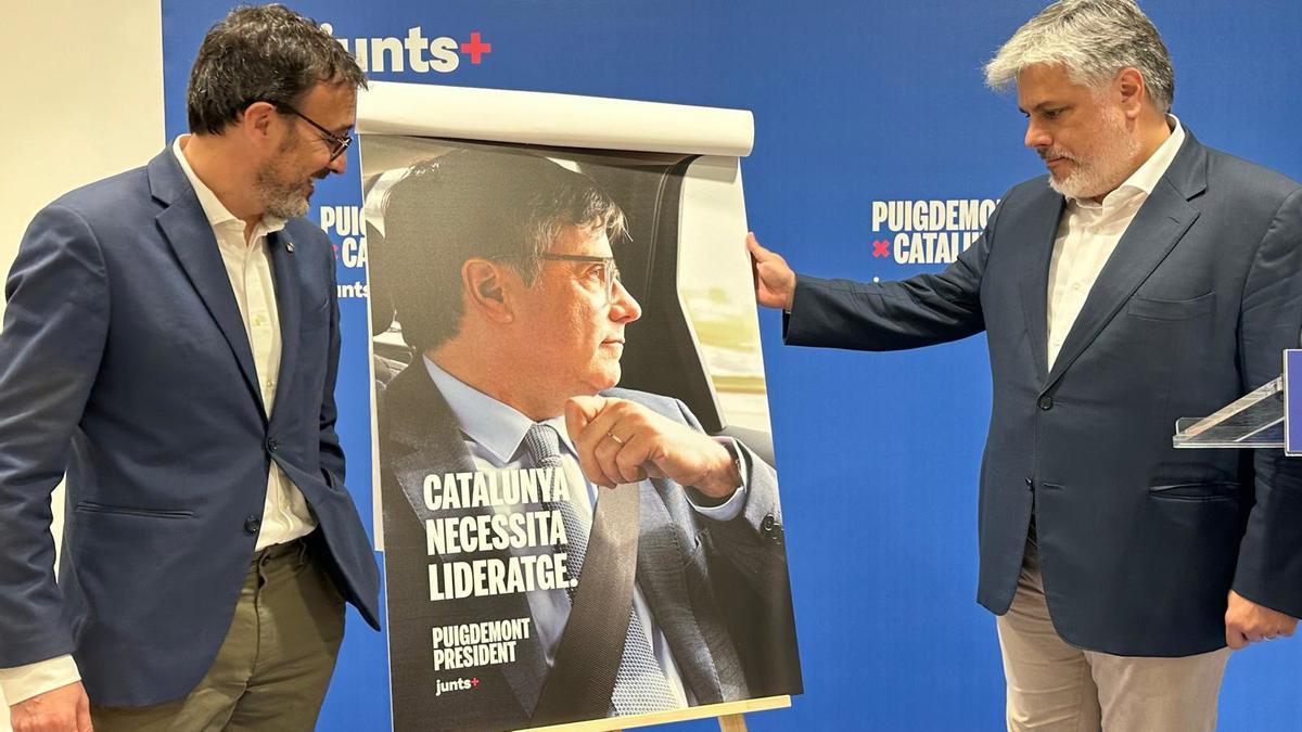 Cartel de campaña del candidato de Junts+ a las elecciones al Parlament, Carles Puigdemont.