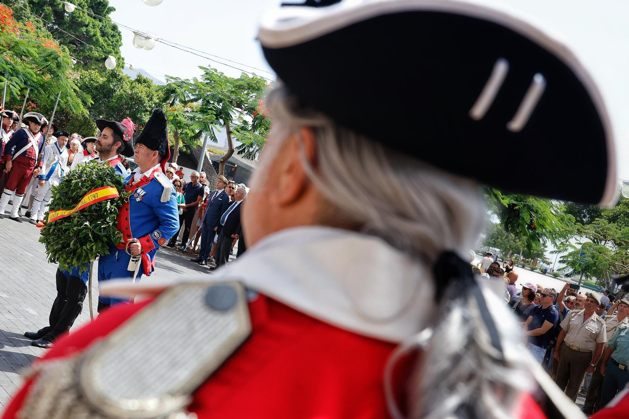 Firma de las Capitulaciones de la Gesta del 25 de julio, con una narración histórica y una representación teatralizada