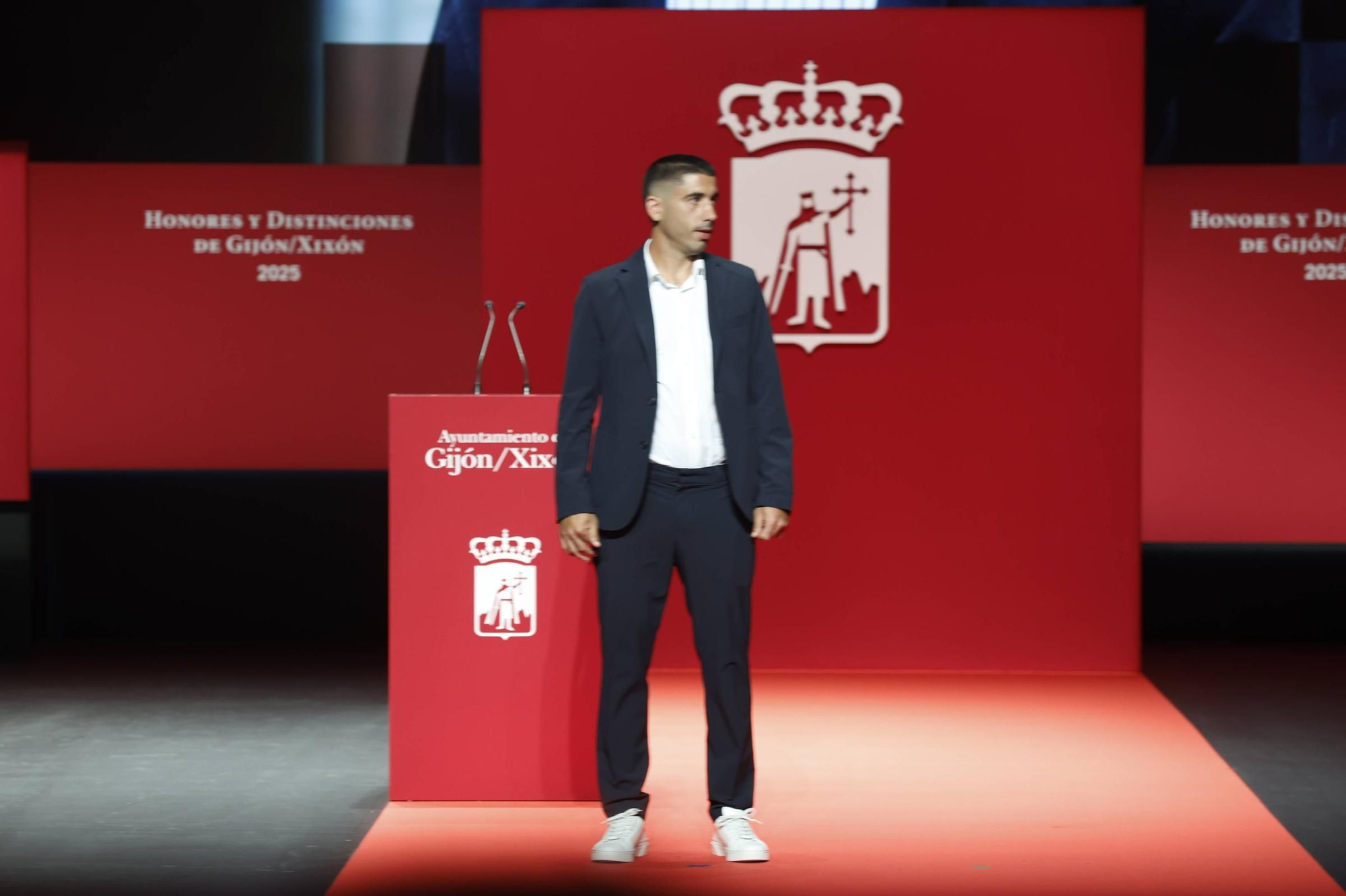 La entrega de medallas y distinciones de Gijón, en imágenes