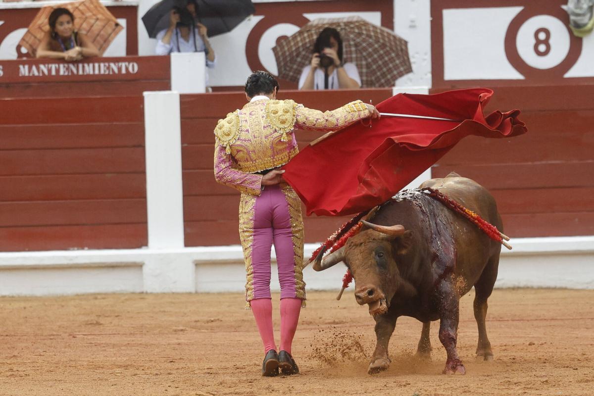 El triunfo de Morante y Pablo Aguado en Gijón, en imágenes El triunfo de Morante y Pablo Aguado en Gijón, en imágenes