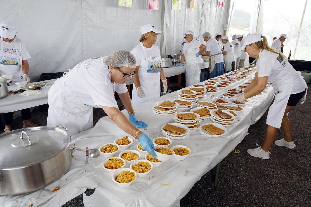 Moaña exalta su mejillón en una fiesta que vende cinco toneladas de producto en menos de tres horas