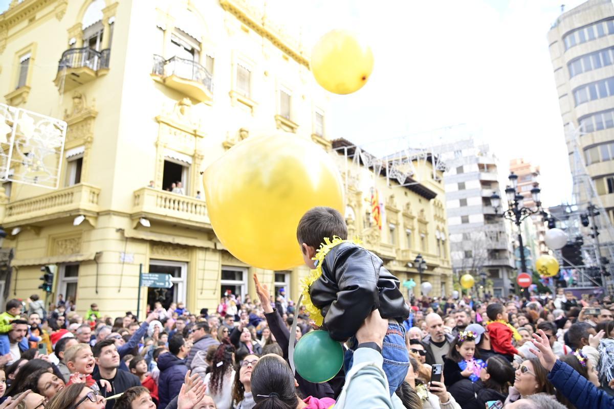 Galería de imágenes: Nochevieja infantil en Castelló