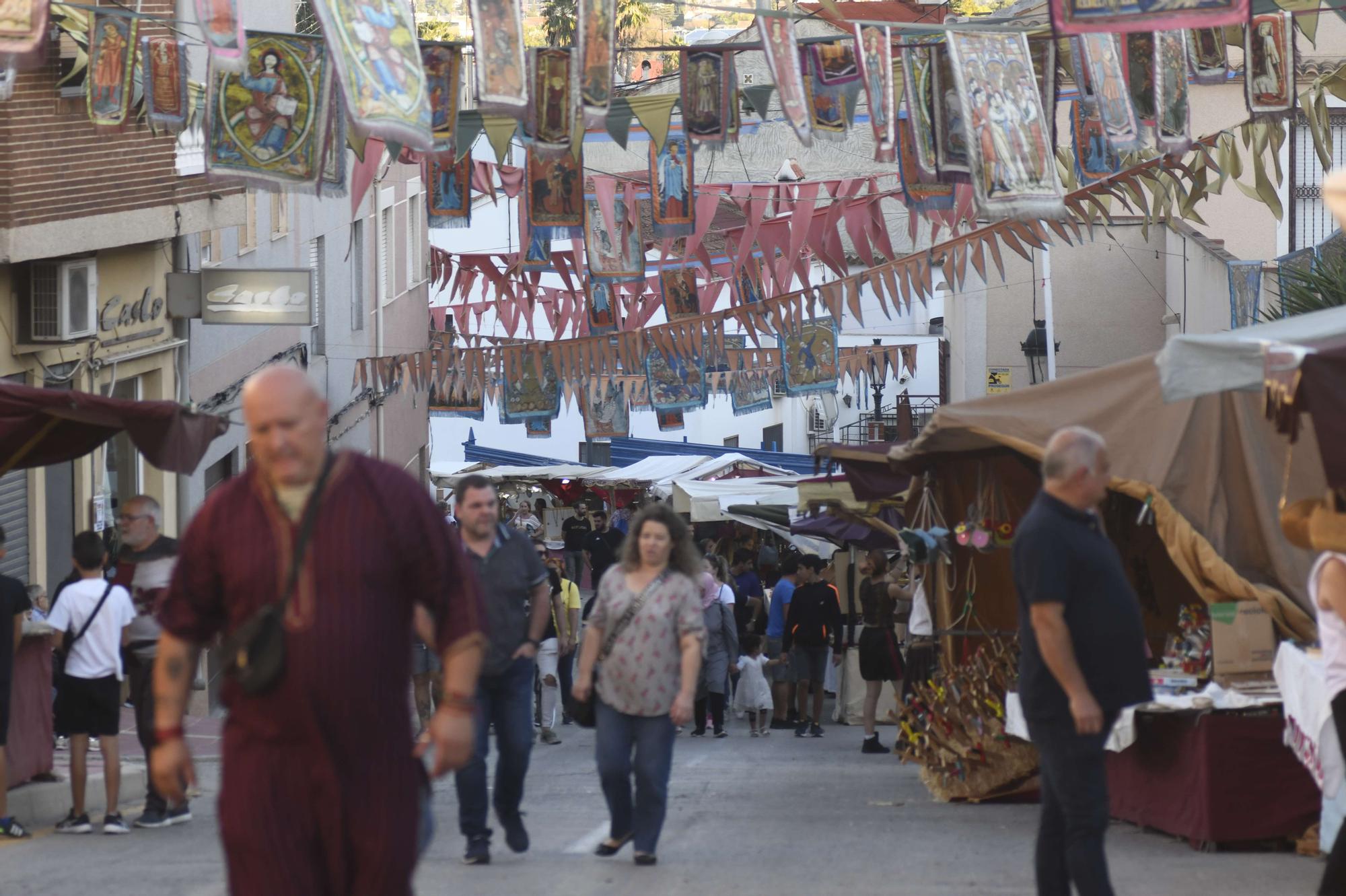 El mercadillo medieval de Guadalupe, en imágenes