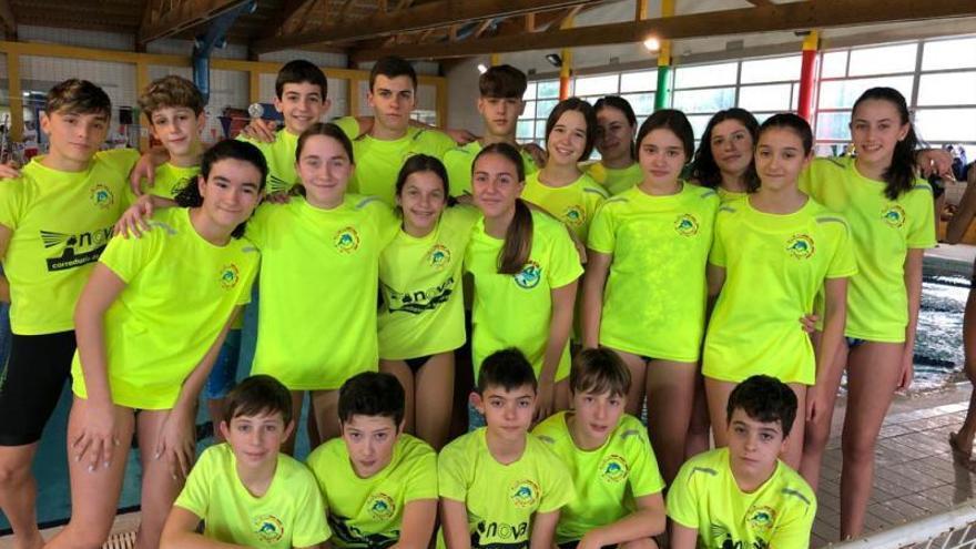 Nadadores en las categorías cadete y juvenil. |  // FDV