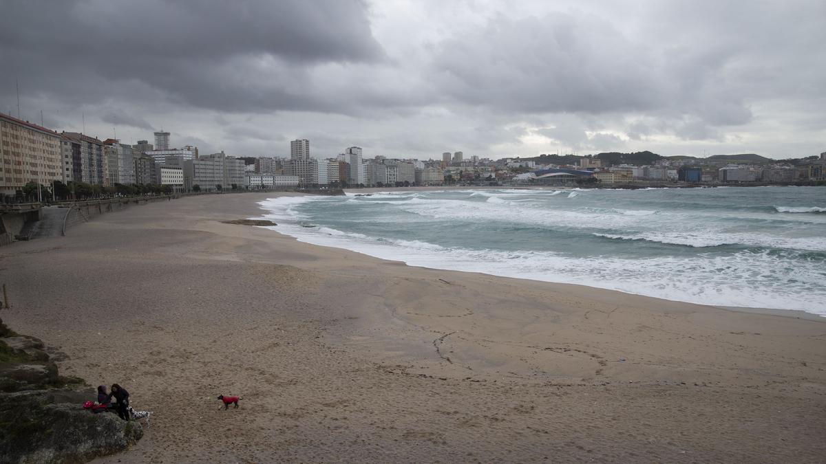 Nubes y claros en A Coruña.