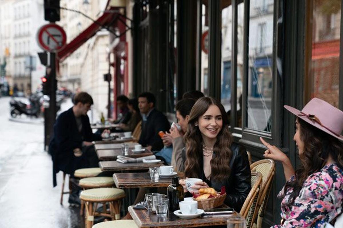 Las calles de París en 'Emily in Paris'