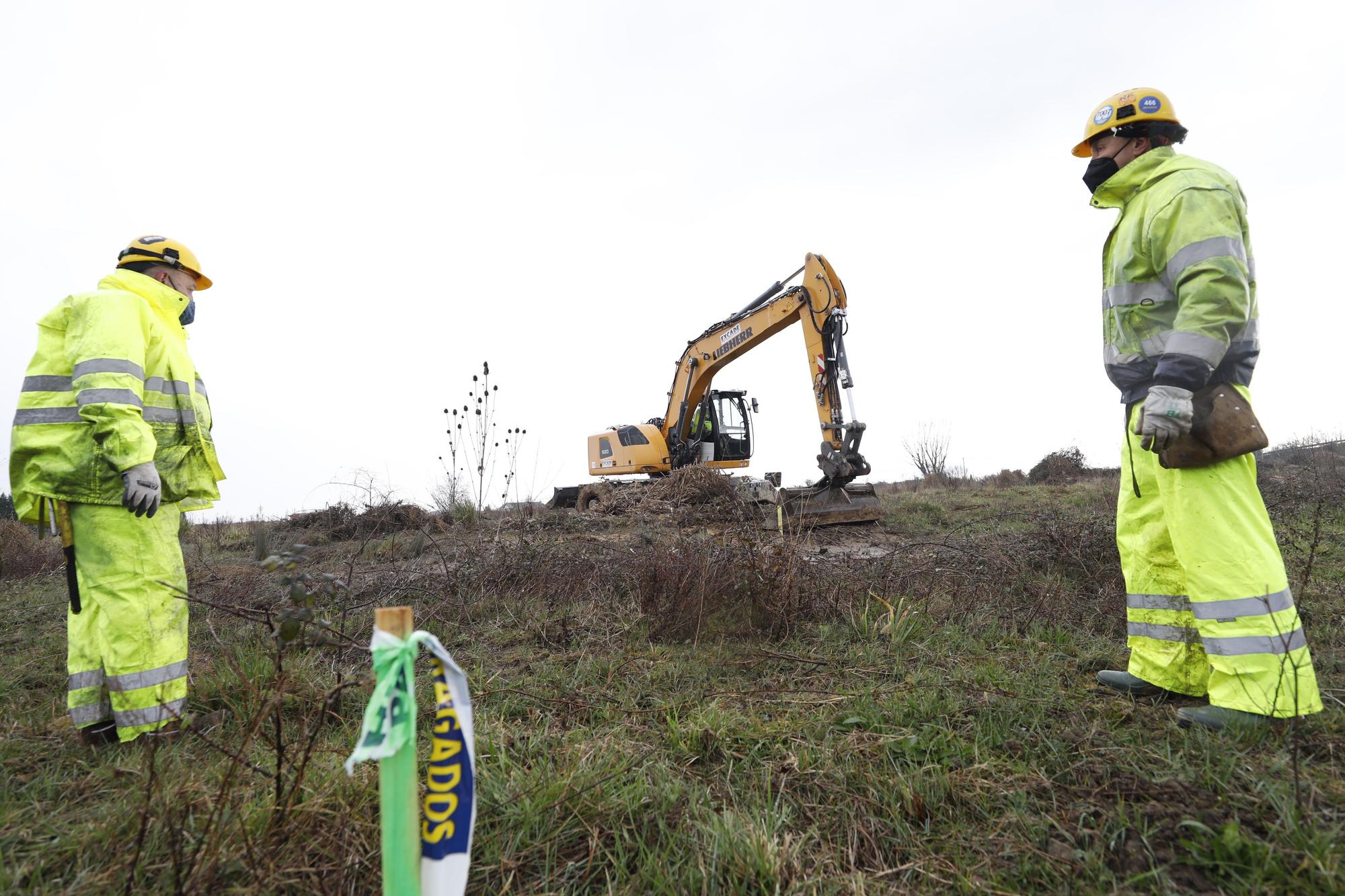 Empieza la actividad a destajo en la parcela de Amazon en el polígono de Bobes