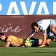 Francho Serrano cae al suelo en un lance del partido frente al Racing de Santander del pasado domingo.