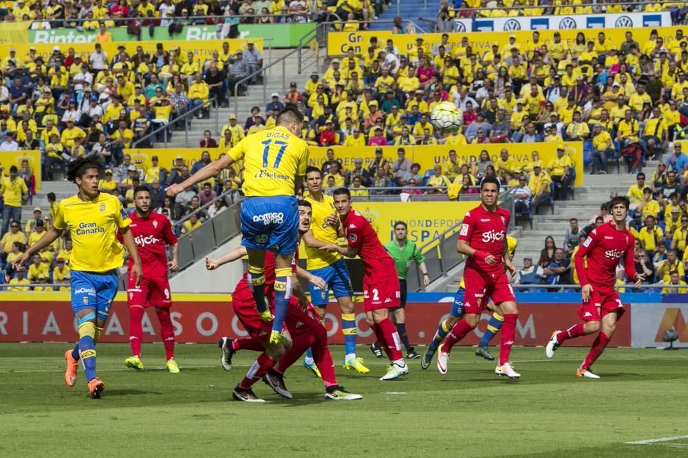 UD Las Palmas 1 - 1 Sporting de Gijón