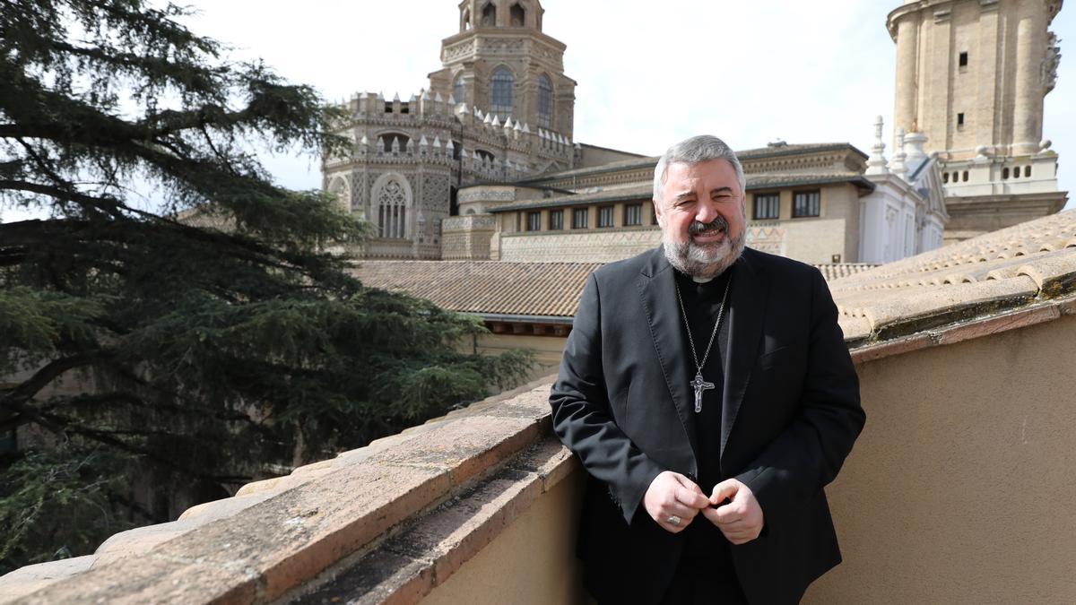 El arzobispo de Zaragoza, Carlos Escribano.