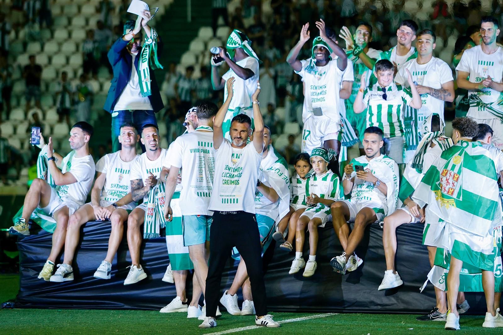 El Córdoba CF vuelve a Segunda / Las mejores imágenes de una noche para la historia