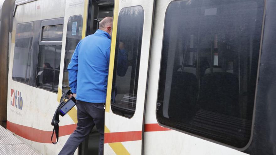 El objetivo principal es fomentar el uso del transporte público en toda la isla.