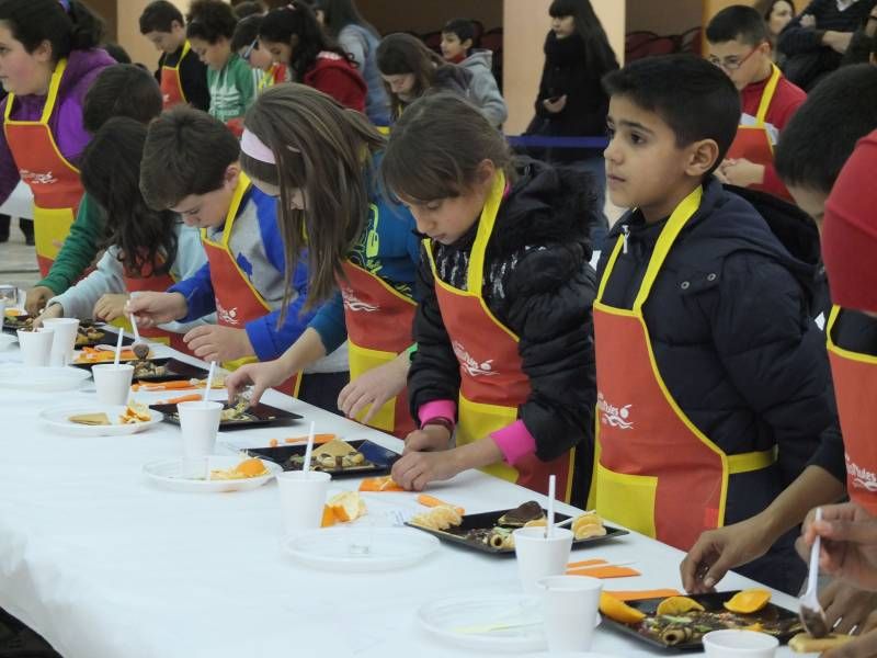 GALERÍA DE FOTOS -- Pequeños chefs en la Festa de la Clemenules