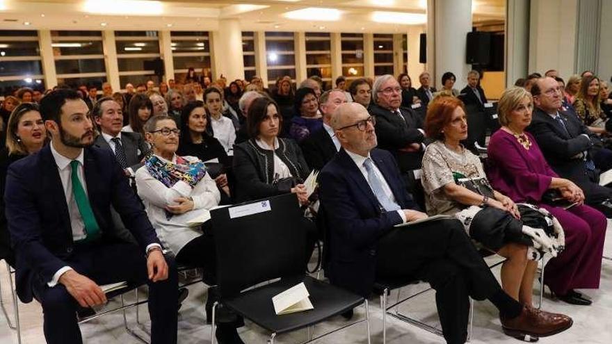 Foto de familia durante la celebración de la patrona de los odontólogos asturianos.