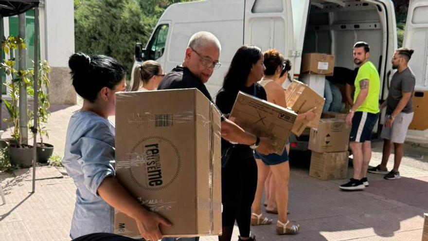 Video | Badajoz se vuelca con la recogida de ayuda para Venezuela
