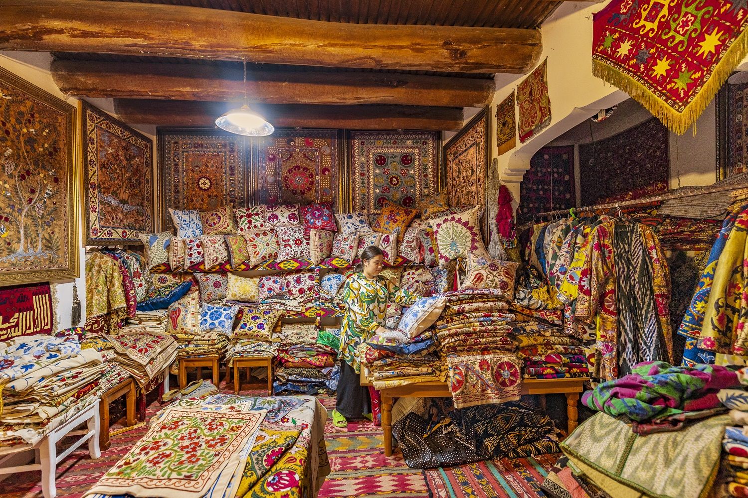 Tienda de bordados Suzani.