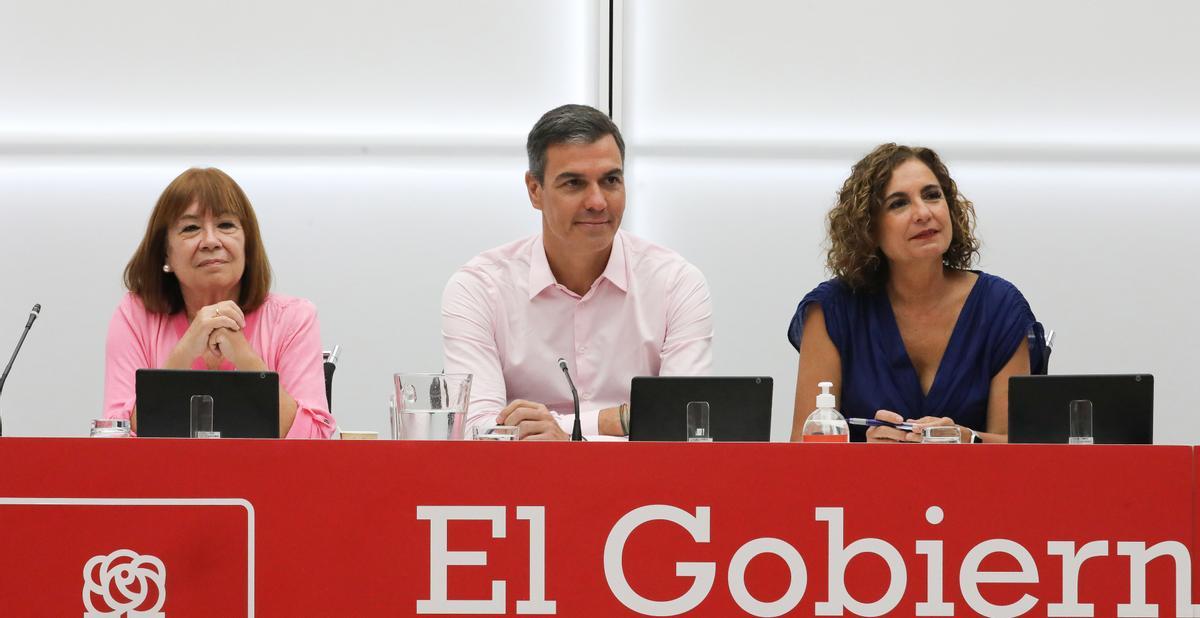 El PSOE negocia amb el PP esmenes de menys relleu per lligar el seu vot en la reforma del ‘sí és sí’