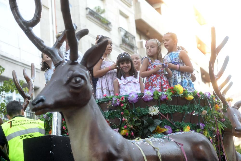 El Concello da un impulso al desfile de carrozas con más composiciones y una mejoría estética