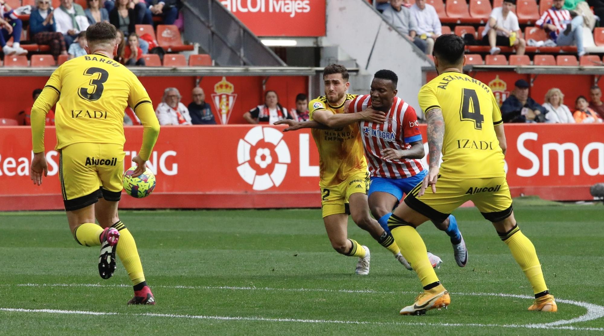 En imágenes: Así fue el partido entre Sporting y Mirandés en El Molinón