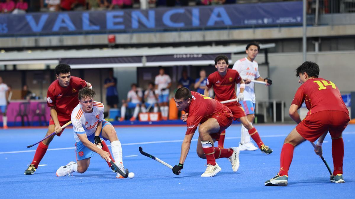 Pese a caer con Países Bajos, España tiene al alcance las semifinales