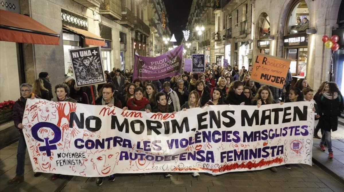 Protesta contra la violencia machista en la plaza de Sant Jaume de Barcelona, en una imagen de archivo