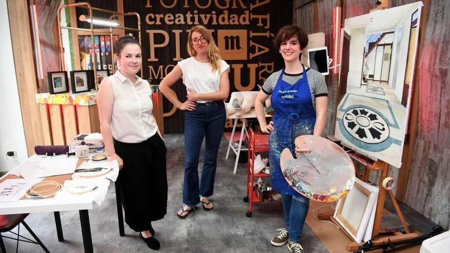 Laura Piñeiro, Iria do Castelo y Lara Pintos, ayer en el Espacio Mahou.