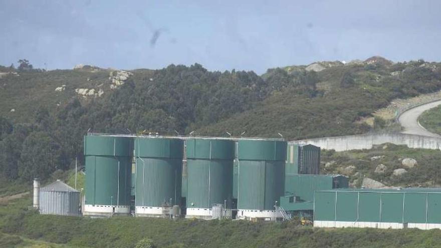 Biodigestores de la planta de tratamiento de residuos de Nostián.