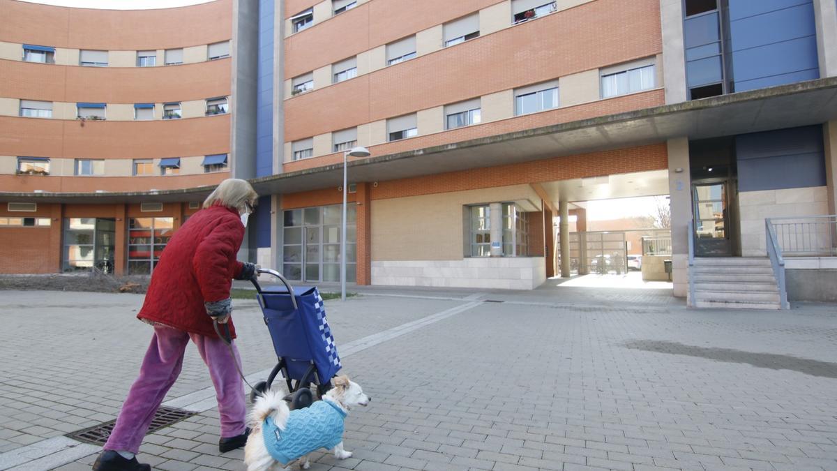 Bloque de apartamentos construido en Sama Naharro, al que se le sumará otro.