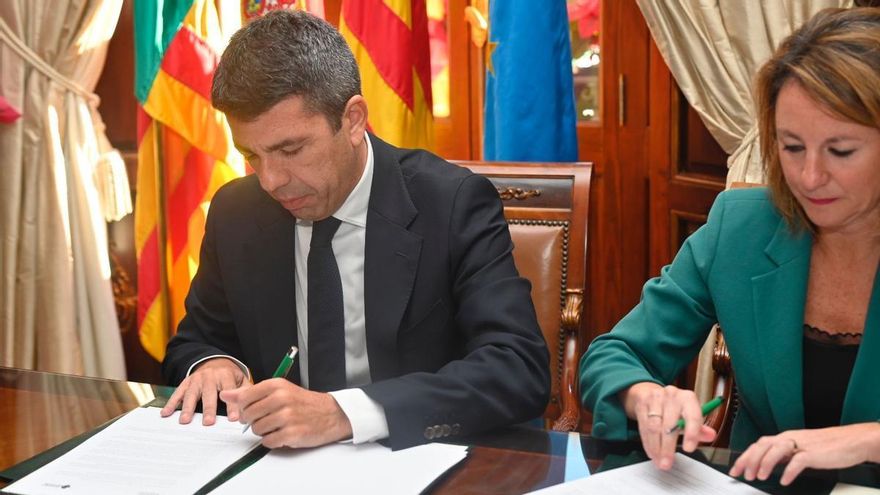 Mazón apela a la transparencia de otros responsables políticos para justificar su comida como líder del PP el día de la DANA