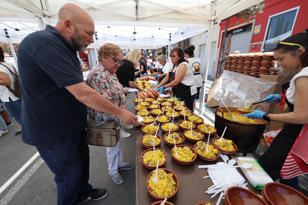 Almassora ensalza con orgullo sus raíces y tradición en el día grande de Santa Quitèria y Les Calderes Almassora ensalza con orgullo sus raíces y tradición en el día grande de Santa Quitèria y Les Calderes