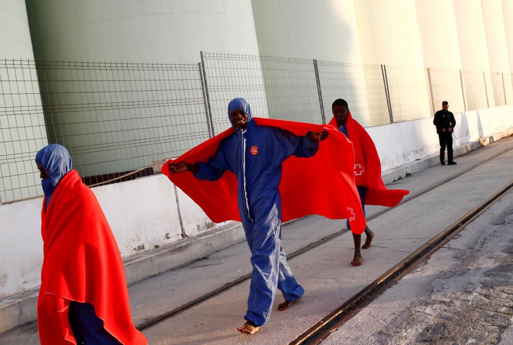 Llegan al puerto de Málaga 239 personas rescatadas de cuatro pateras