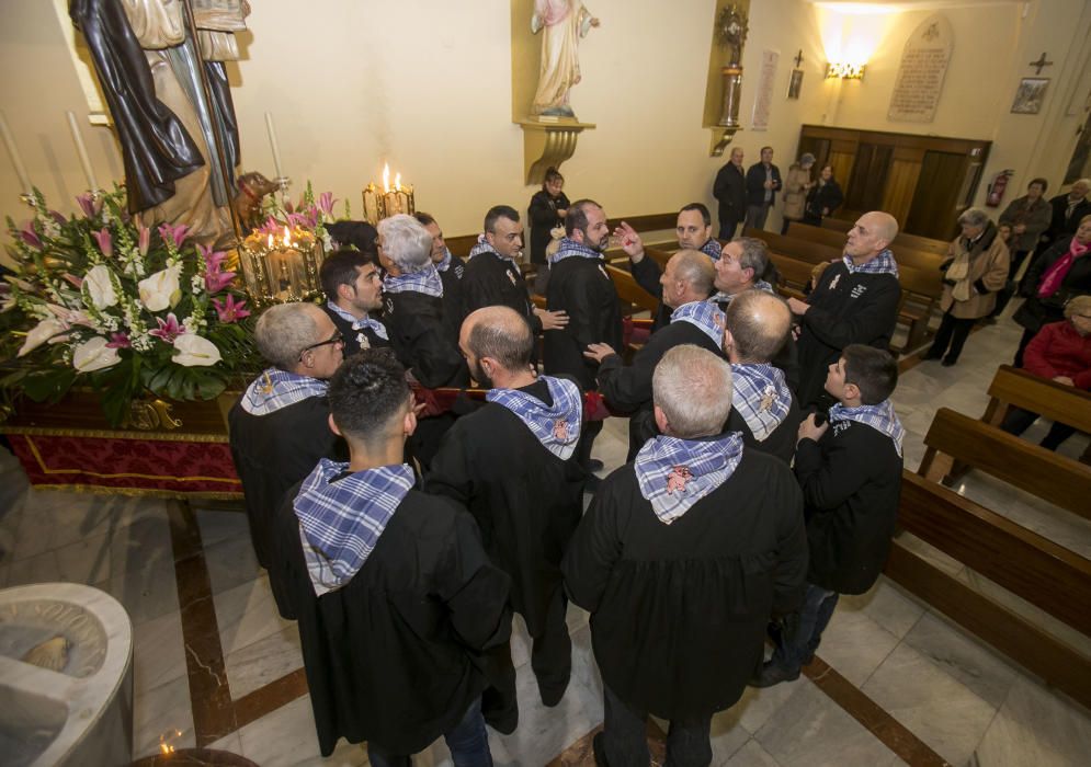 La procesión salía desde la plaza del Hospital Viejo