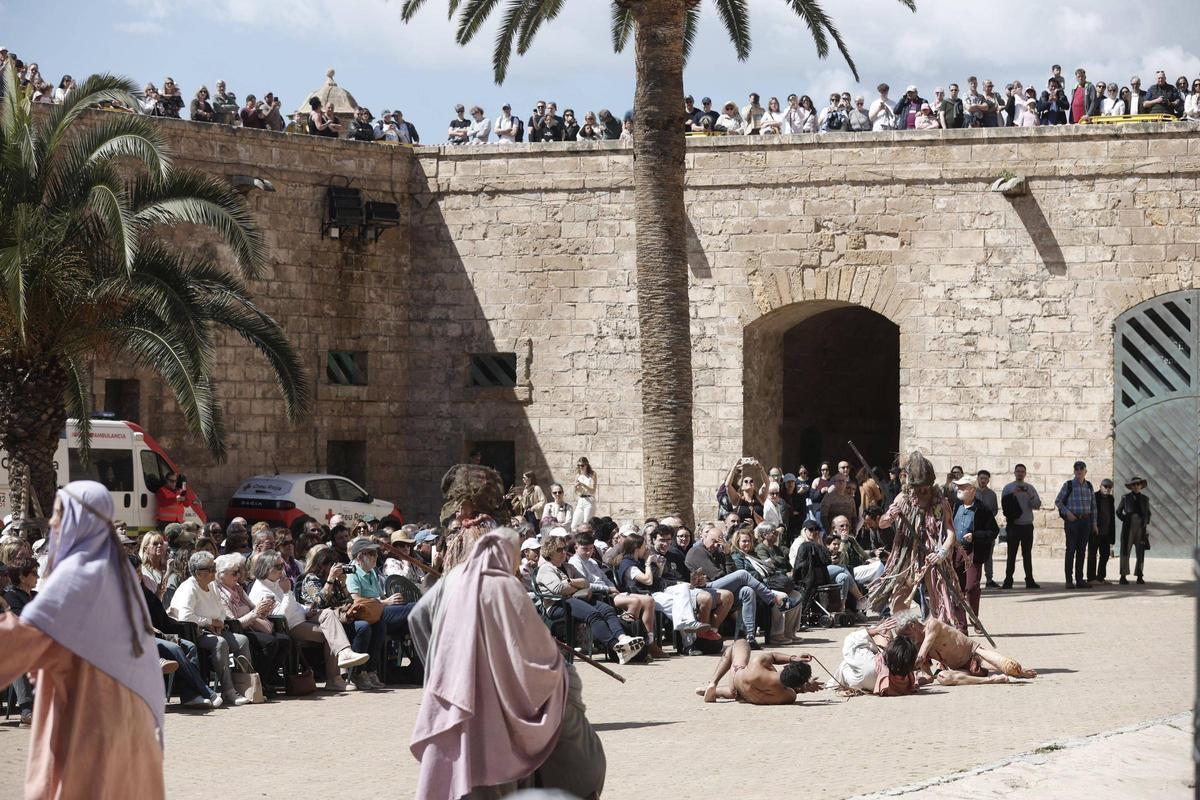 El Via Crucis de Llorenç Moyà en imágenes