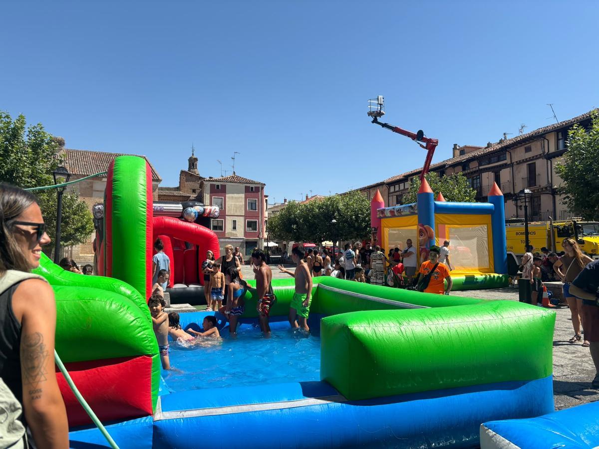 Toro celebra San Lorenzo con una gran exhibición de bomberos y actividades acuáticas para los más pequeños