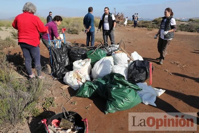 SOS Mar Menor retira dos toneladas de basura