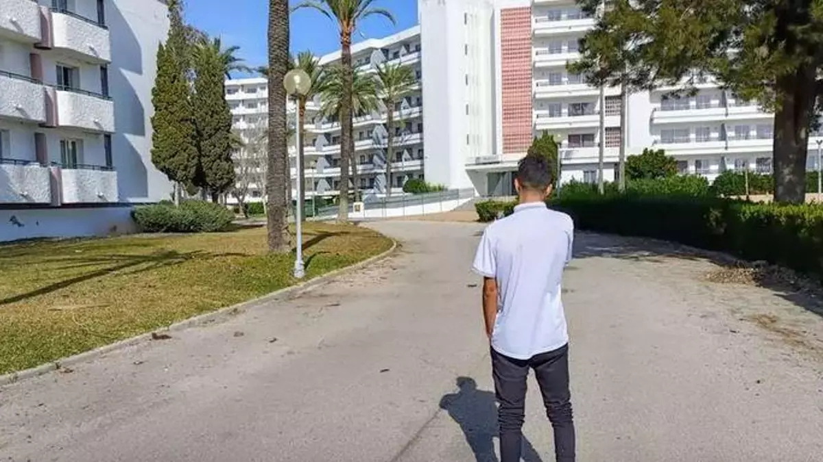 Schonfrist läuft aus: Verbleibende Besetzer der Ferienanlage Bellevue in Port d'Alcúdia müssen raus