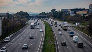 Trànsit prevé el retorno de 250.000 vehículos a Barcelona este domingo