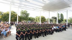 Barcelona dona la benvinguda a la 98a promoció de la Guàrdia Urbana