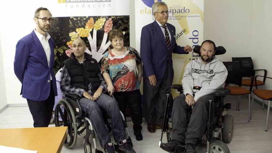 La asociación ELA Principado recibe un cheque por 20.000 euros