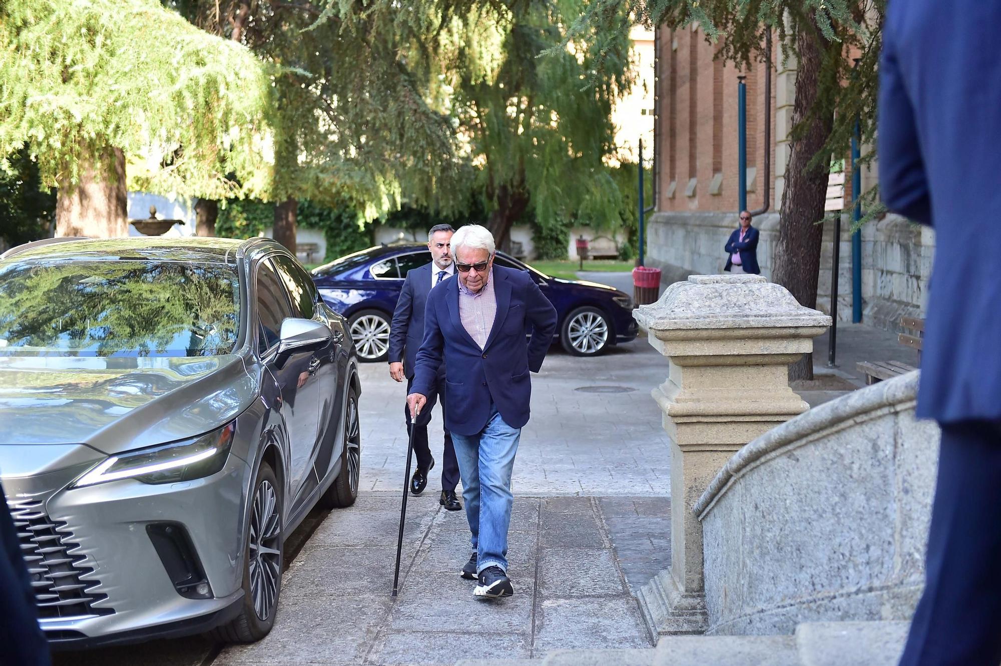 FOTOGALERÍA |  Congreso sobre grandes incendios forestales en el centro universitario de Plasencia