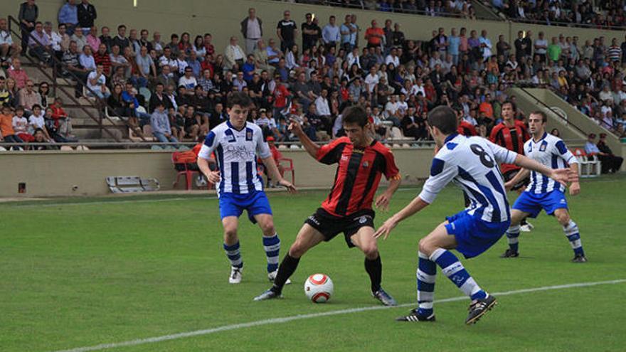 &quot;Play-off&quot; d&#039;ascens a Segona B El Reus goleja el Náxara (6-0)