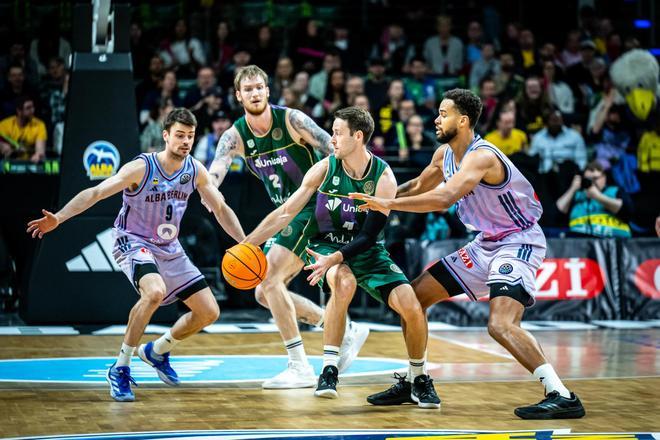 El ALBA Berlín-Unicaja CB de BCL, en imágenes