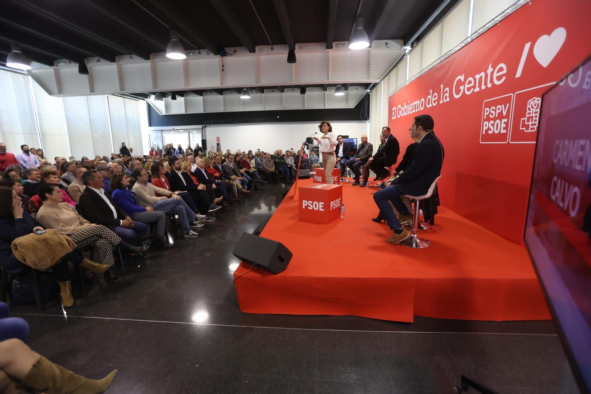 Finaliza foro municipalismo PSOE en Elche con Carmen Calvo