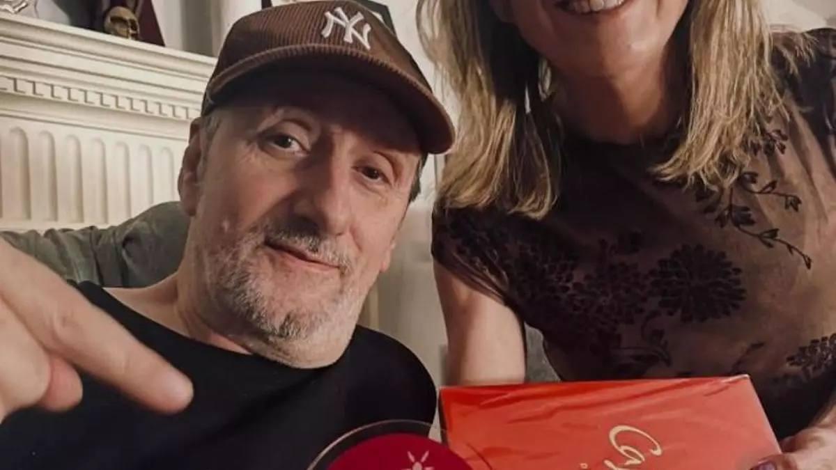 José Luís Gil, en la imatge més recent al perfil de la seva filla