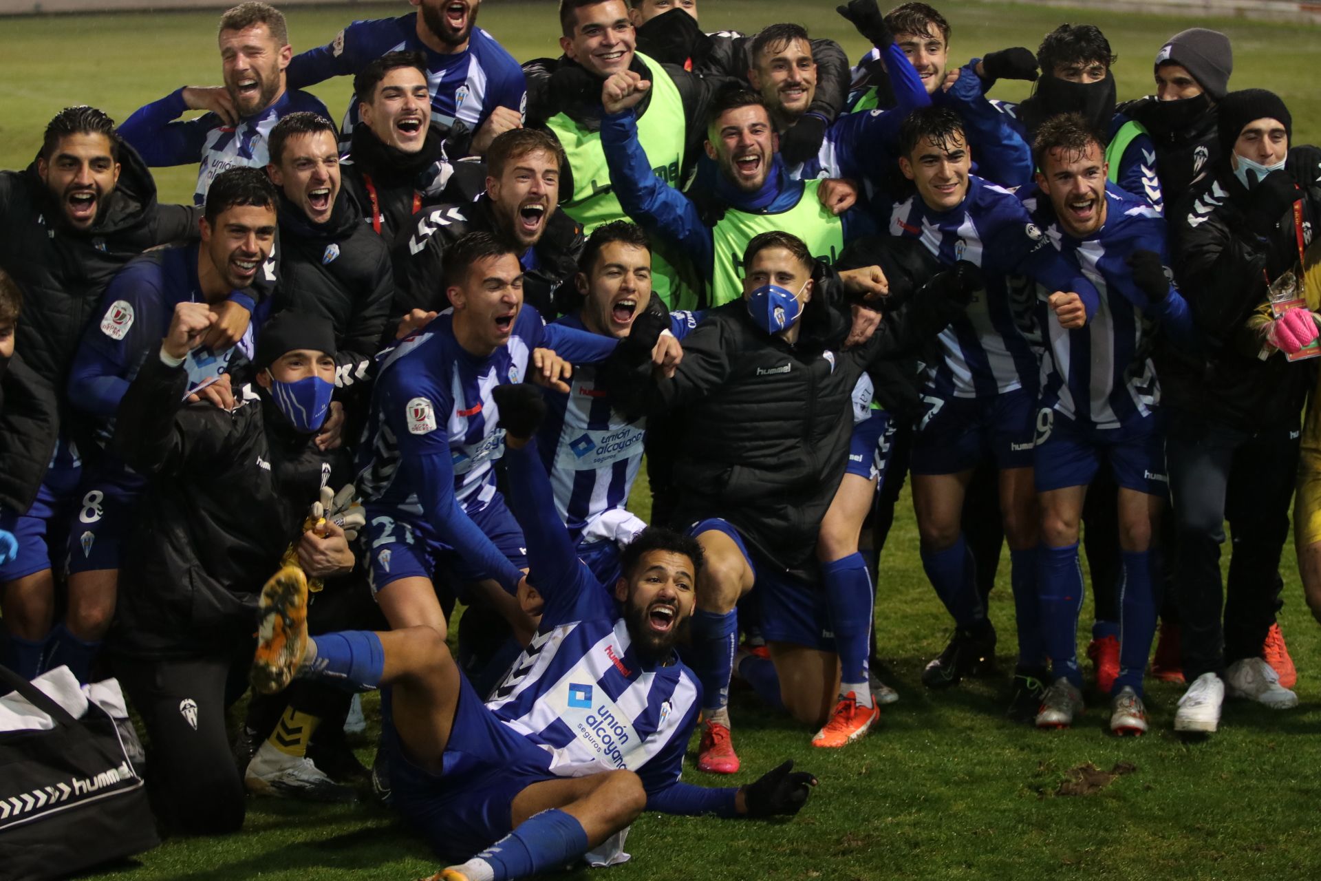 El Alcoyano elimina al Huesca de la Copa del Rey