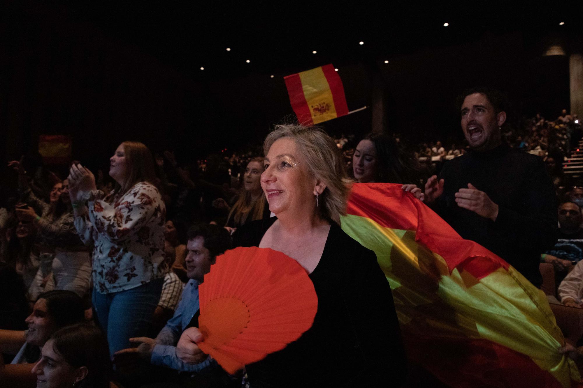 Eufòria a Olesa després de conèixer la tercera posició de Chanel Terrero a Eurovisió