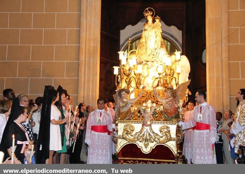 GALERIA FOTOS: Procesión de las Rosarieras en Vila-real